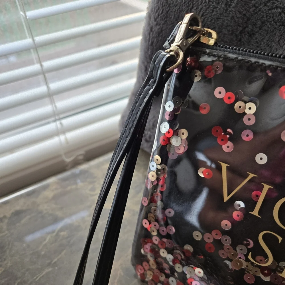 Victoria Secrets Makeup Case/Wristlet - Picture 2 of 6